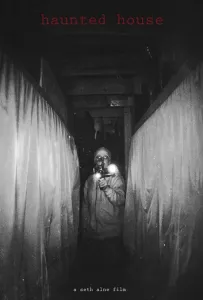 Дом с привидениями (фильм 2019)